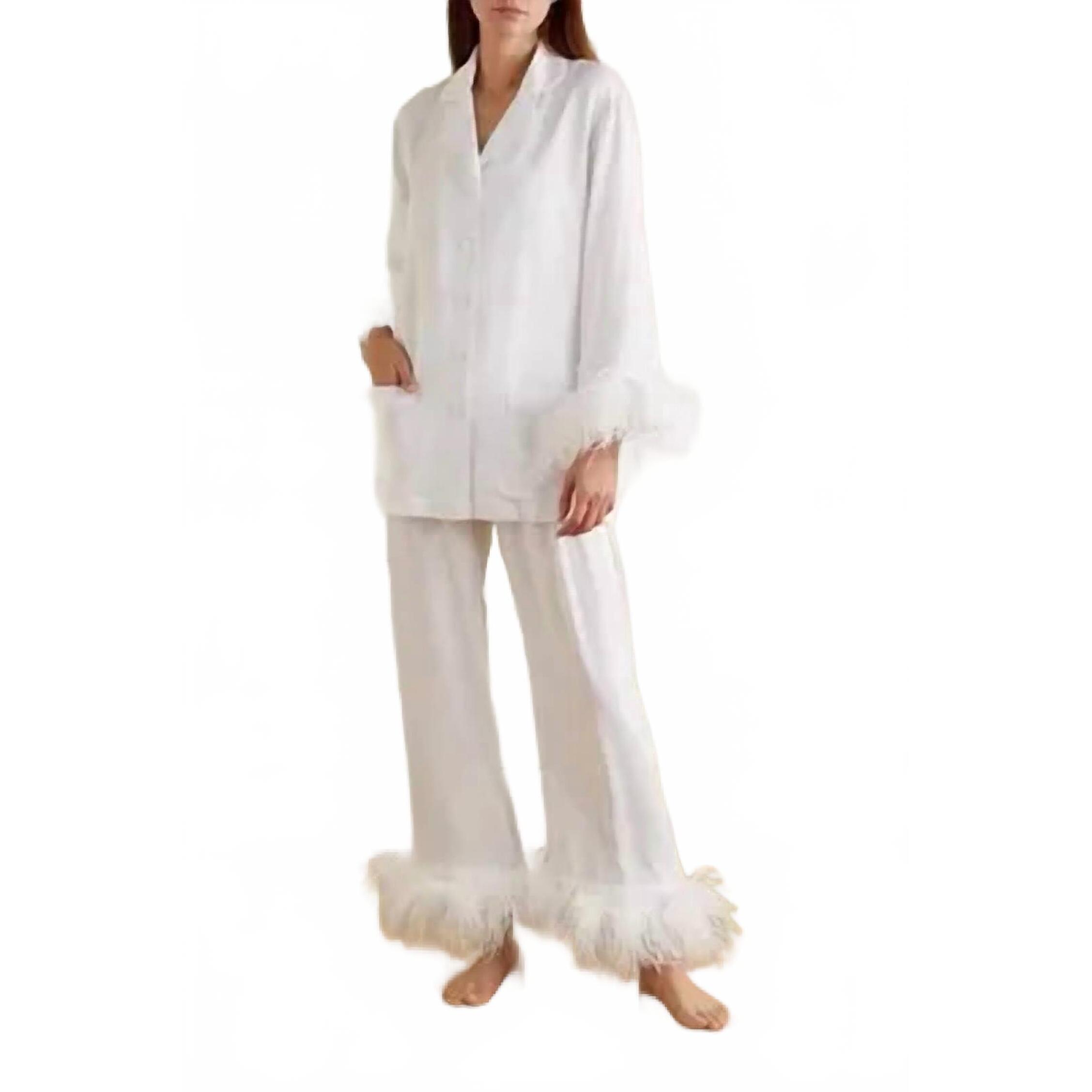 New Plume Feather Cuffs Pajamas In White